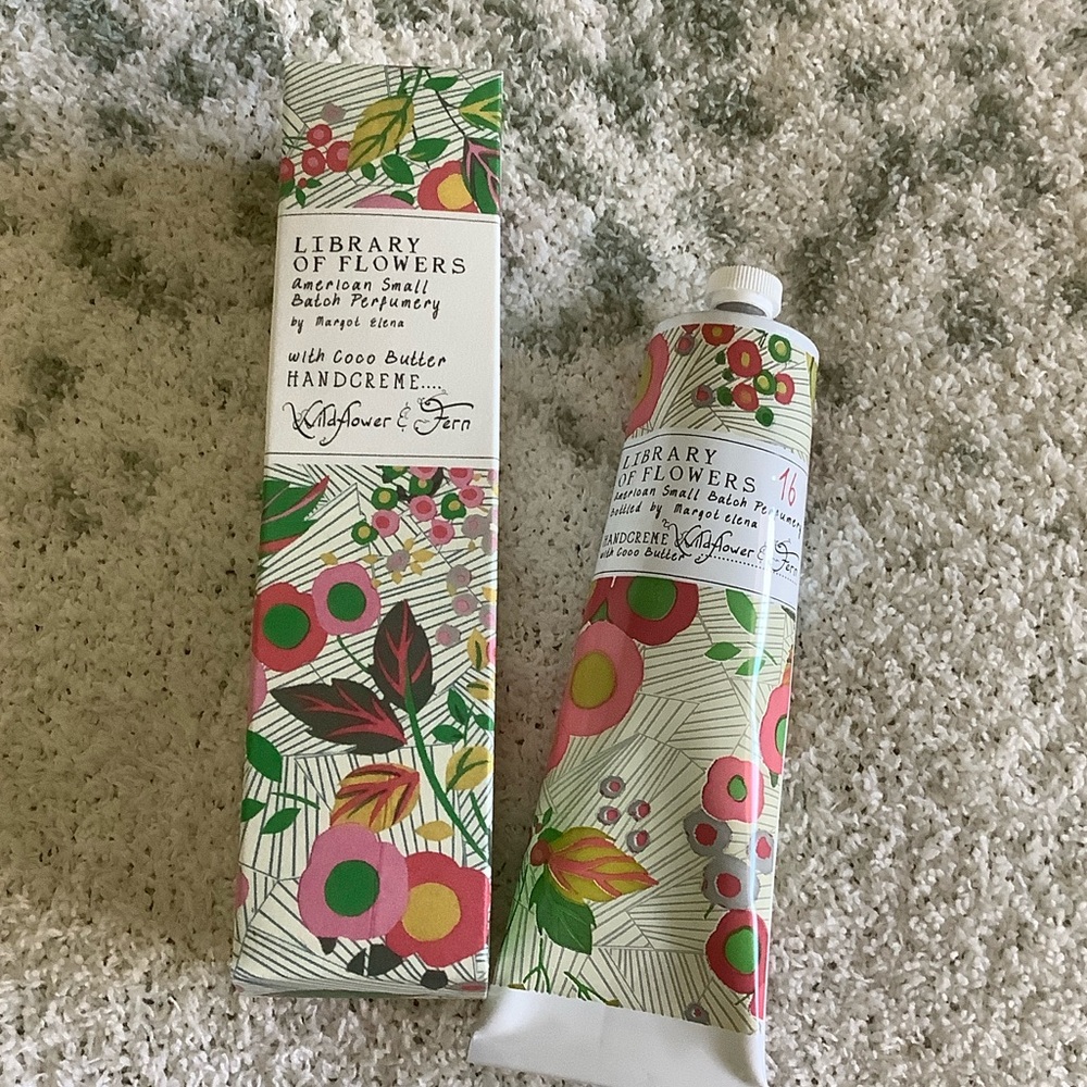 Library of Flowers Scented  Handcreme Margot Elena Wildflower & Fern NWT 2.3oz